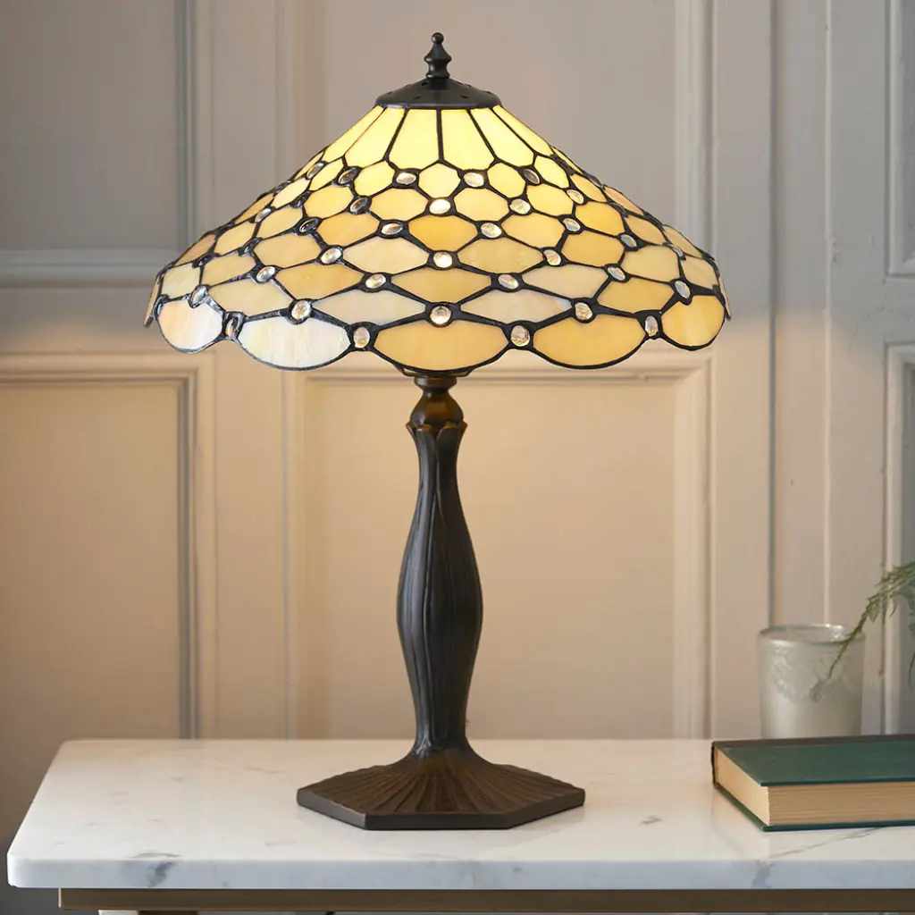 Tiffany Style Pearl Medium Table Lamp