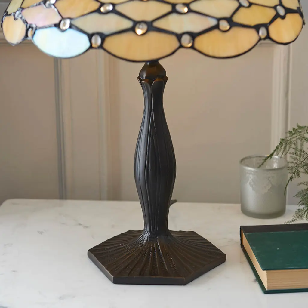 Tiffany Style Pearl Medium Table Lamp