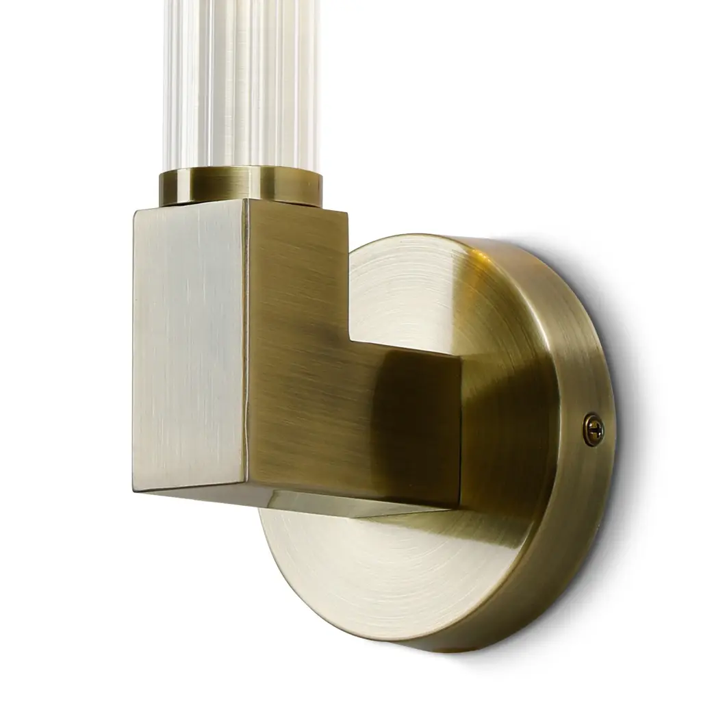 Dee Single Wall Light in Antique Brass IP44