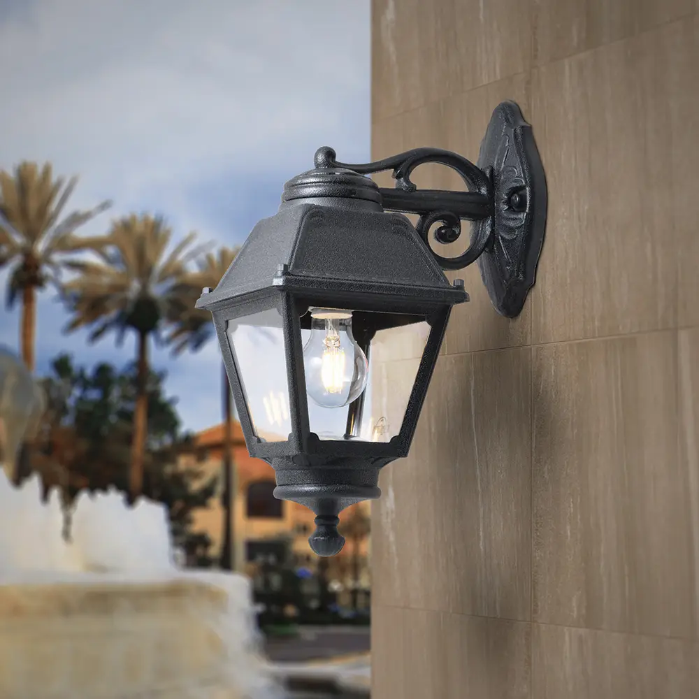 Bisso Mary E27 Wall Lantern in Black