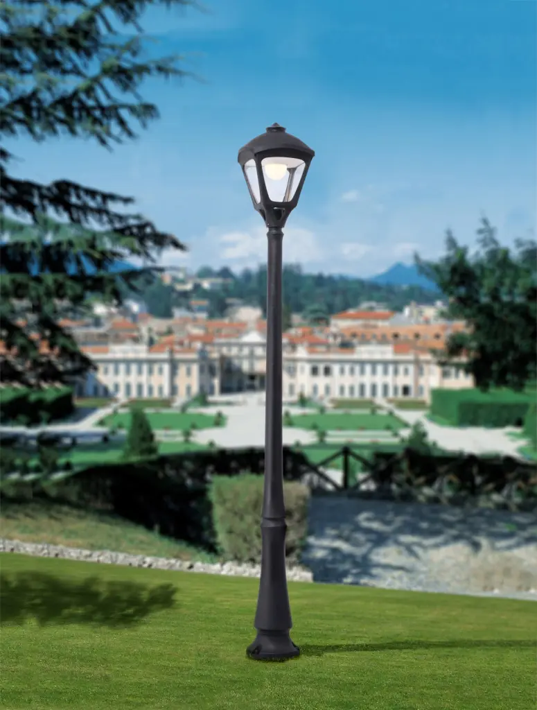 Emilio Sergio 15W Post Light in Black