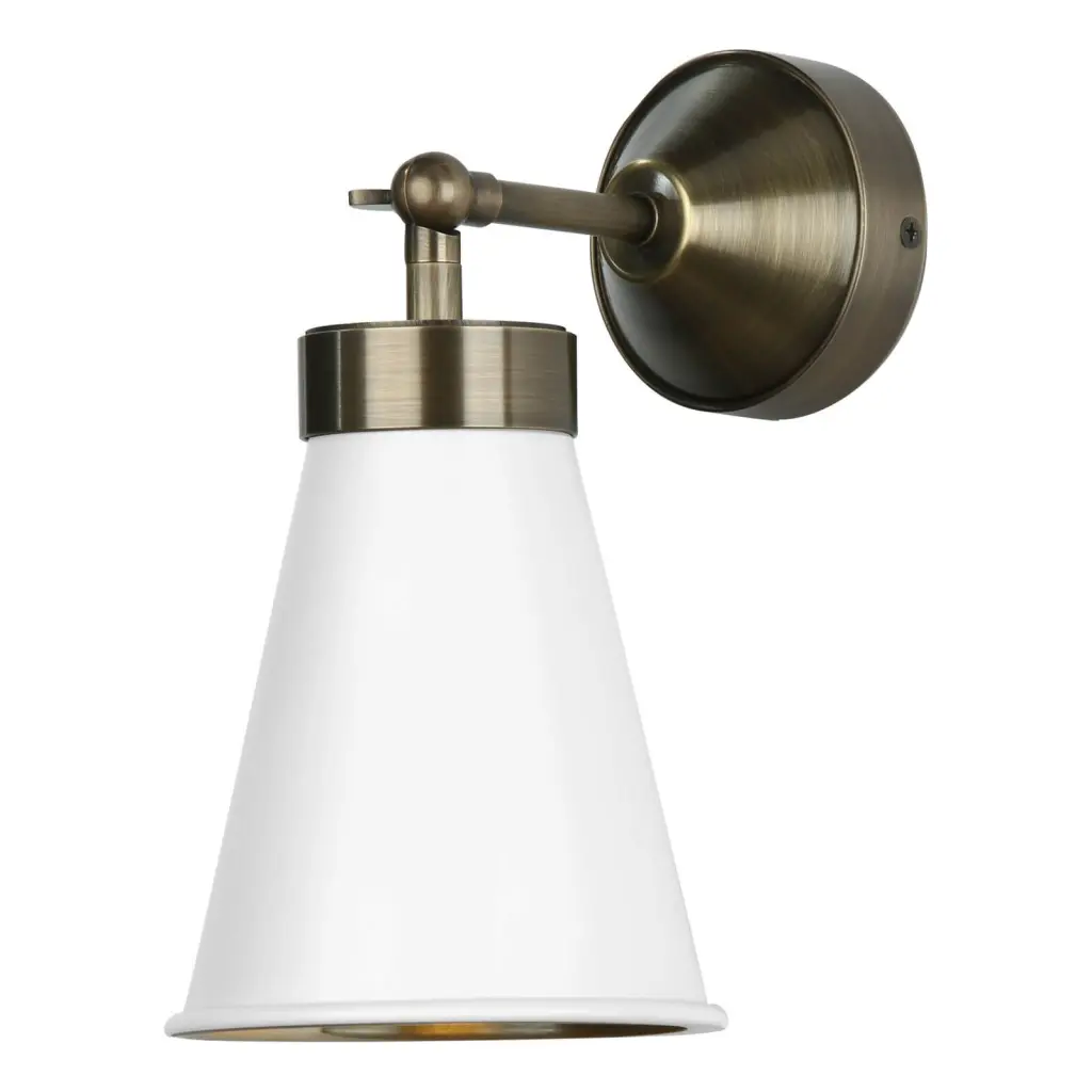 Hyde Single Wall Light in Bespoke Finish
