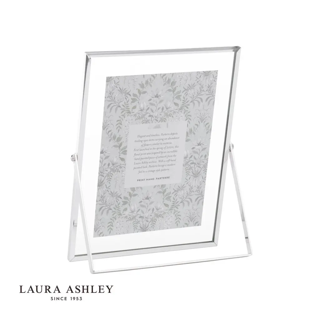Moira 5x7 Inch Polished Silver & Glass Photo Frame