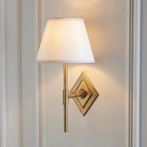Diamond Brass Wall Bracket Only