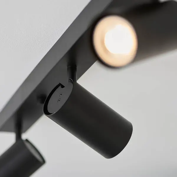 Rez 3 Light Flush Spotlight