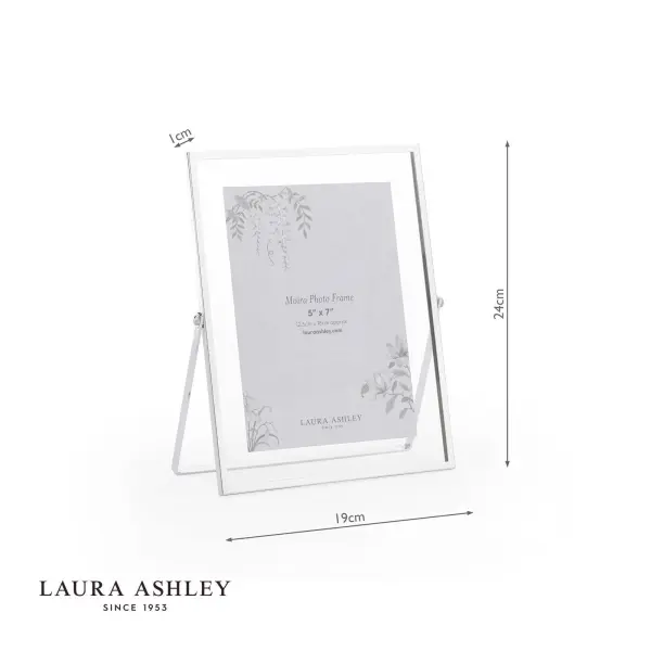 Moira 5x7 Inch Polished Silver & Glass Photo Frame