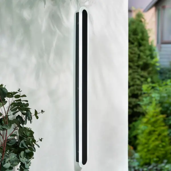 Ren 24W Linear Wall Light