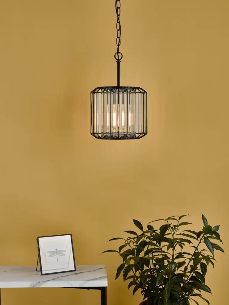Naeva Single Black Crystal Pendant