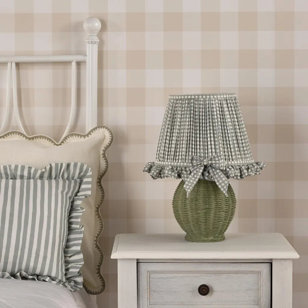 Omer Green Table Lamp C/W Shade